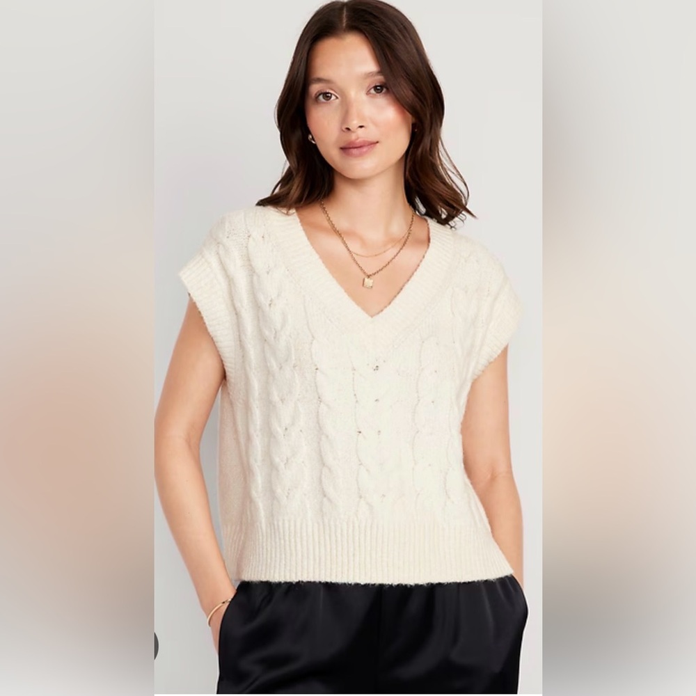 Old Navy Ivory Knit Sweater Vest
